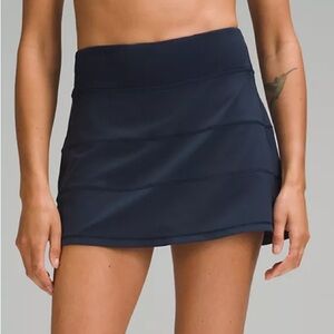 lululemon Pace Rival Mid-Rise Skirt
Long True Navy Size 8